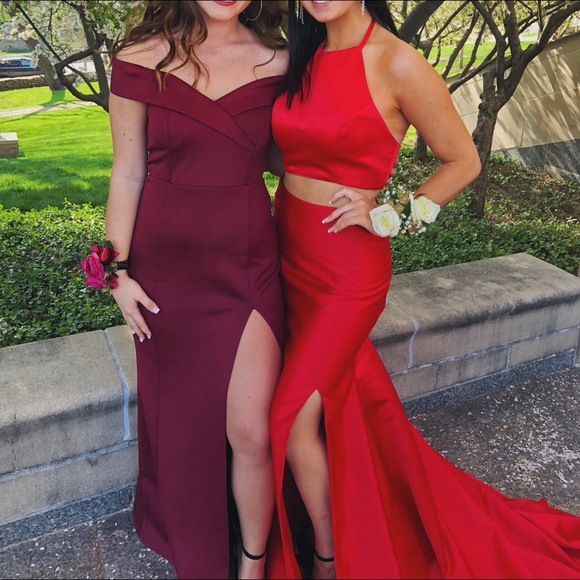 maroon tight fitted dress